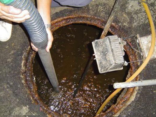 海头镇隔油池清理